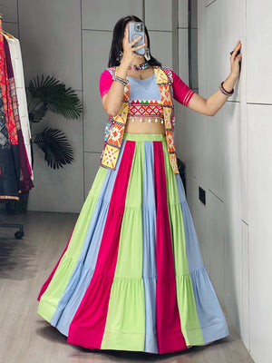 Hanch Navratri Triveni Lehenga Set