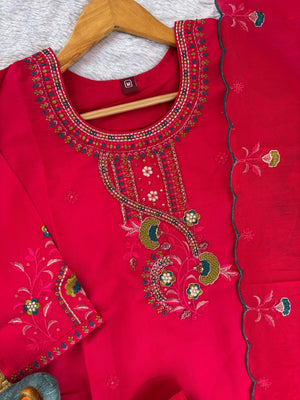 Hanch Roman Silk Embroidered Straight Kurti Set – Red