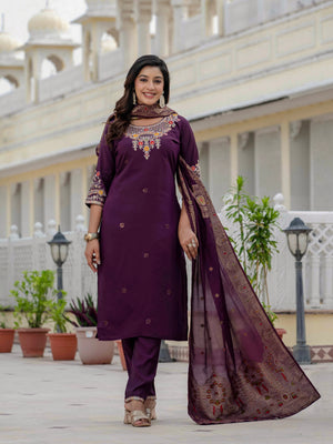 Hanch Premium Roman Silk Embroidered Straight Kurti Set – Wine