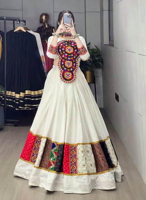 Hanch Navratri White Vaayroo Lehenga Set