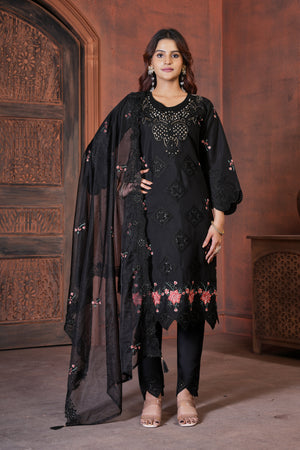Hanch Heavy Viscose Roman Embroidered Straight Kurti Set – Black