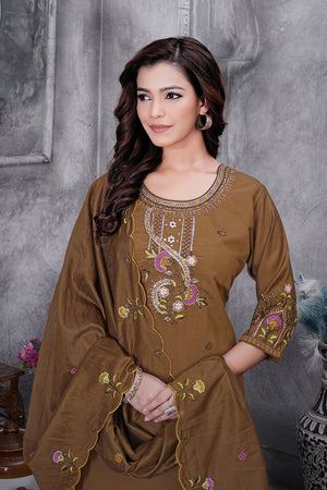 Hanch Roman Silk Embroidered Straight Kurti Set – Brown