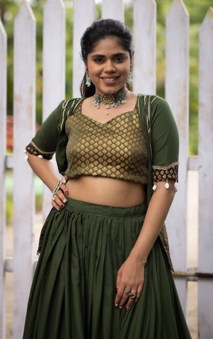 Hanch Navratri Mehendi Lehenga Set