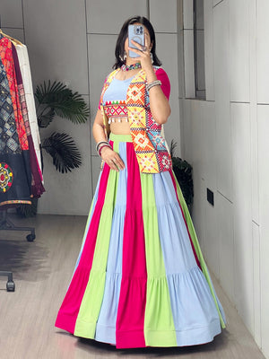 Hanch Navratri Triveni Lehenga Set