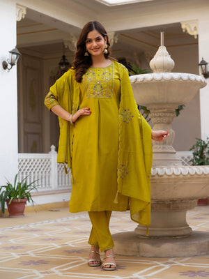 Hanch Pure Viscose Mango Silk Embroidered Straight Kurti Set – Yellow