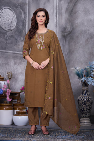 Hanch Roman Silk Embroidered Straight Kurti Set – Brown