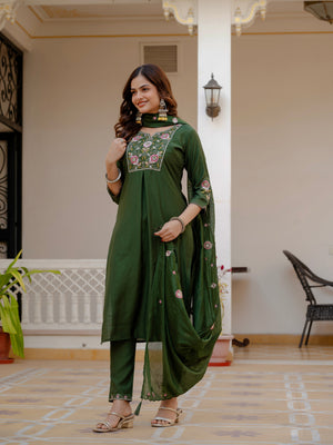 Hanch Pure Viscose Mango Silk Embroidered Straight Kurti Set – Green