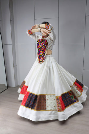 Hanch Navratri White Vaayroo Lehenga Set