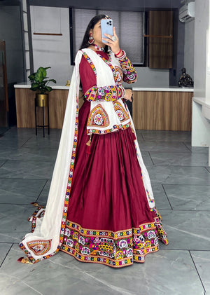 Hanch Navratri White Lehenga Set