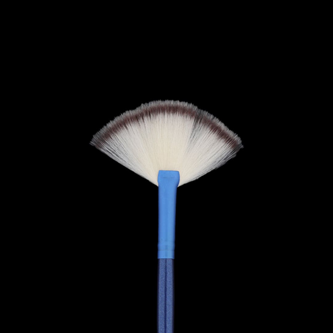Fan Makeup Art Brush