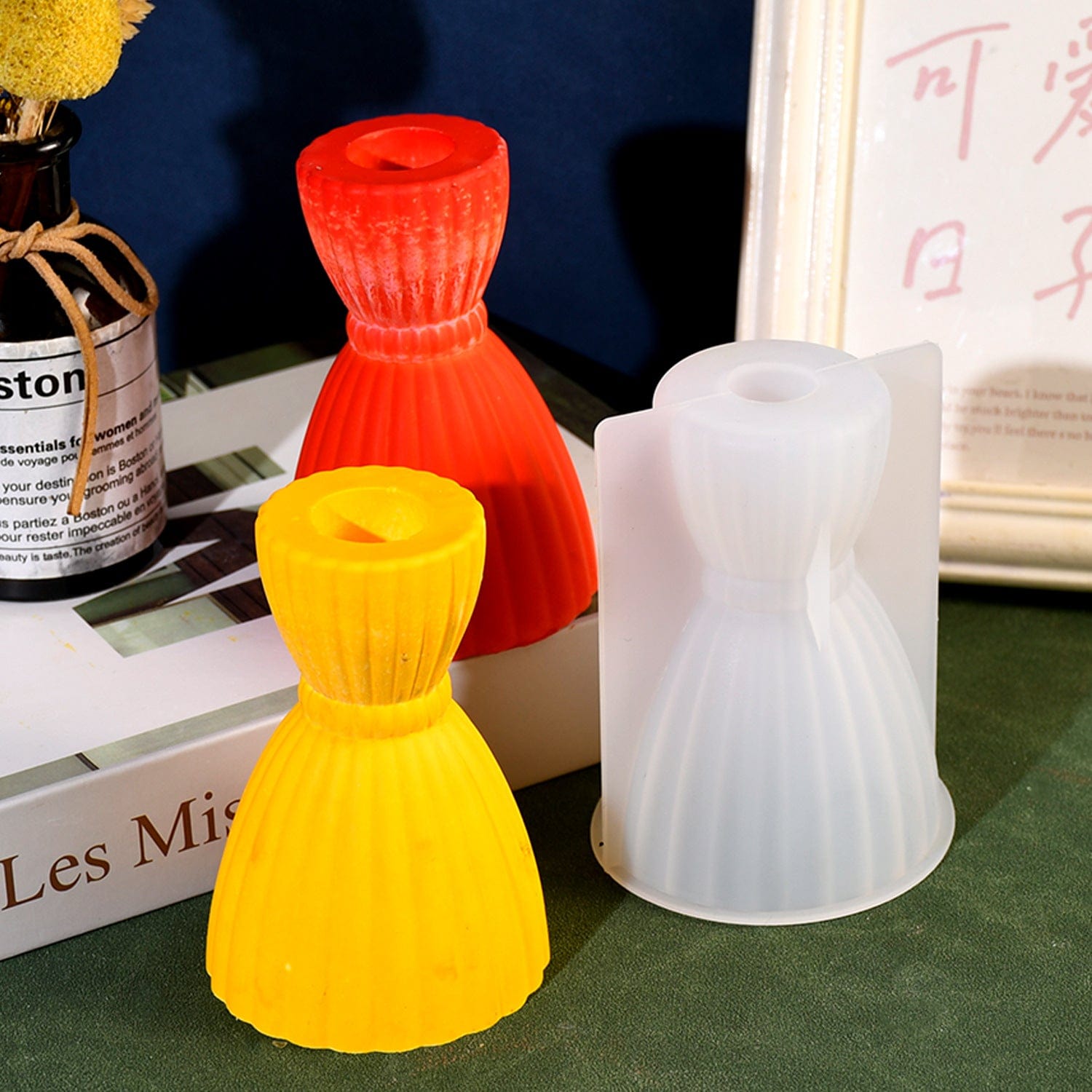 Striped Hourglass Candle Holder Mould