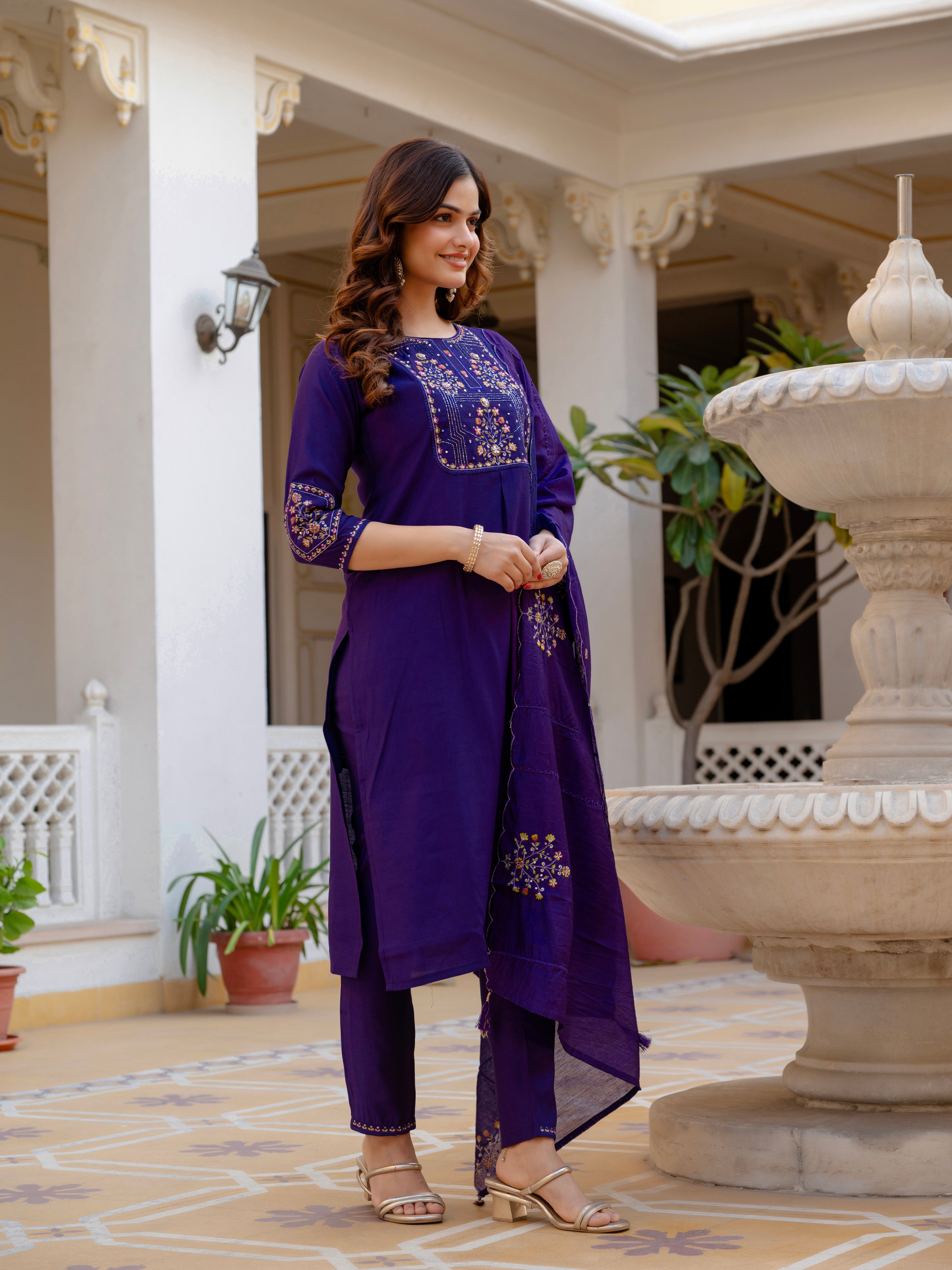 Hanch Pure Viscose Mango Silk Embroidered Straight Kurti Set – Violet