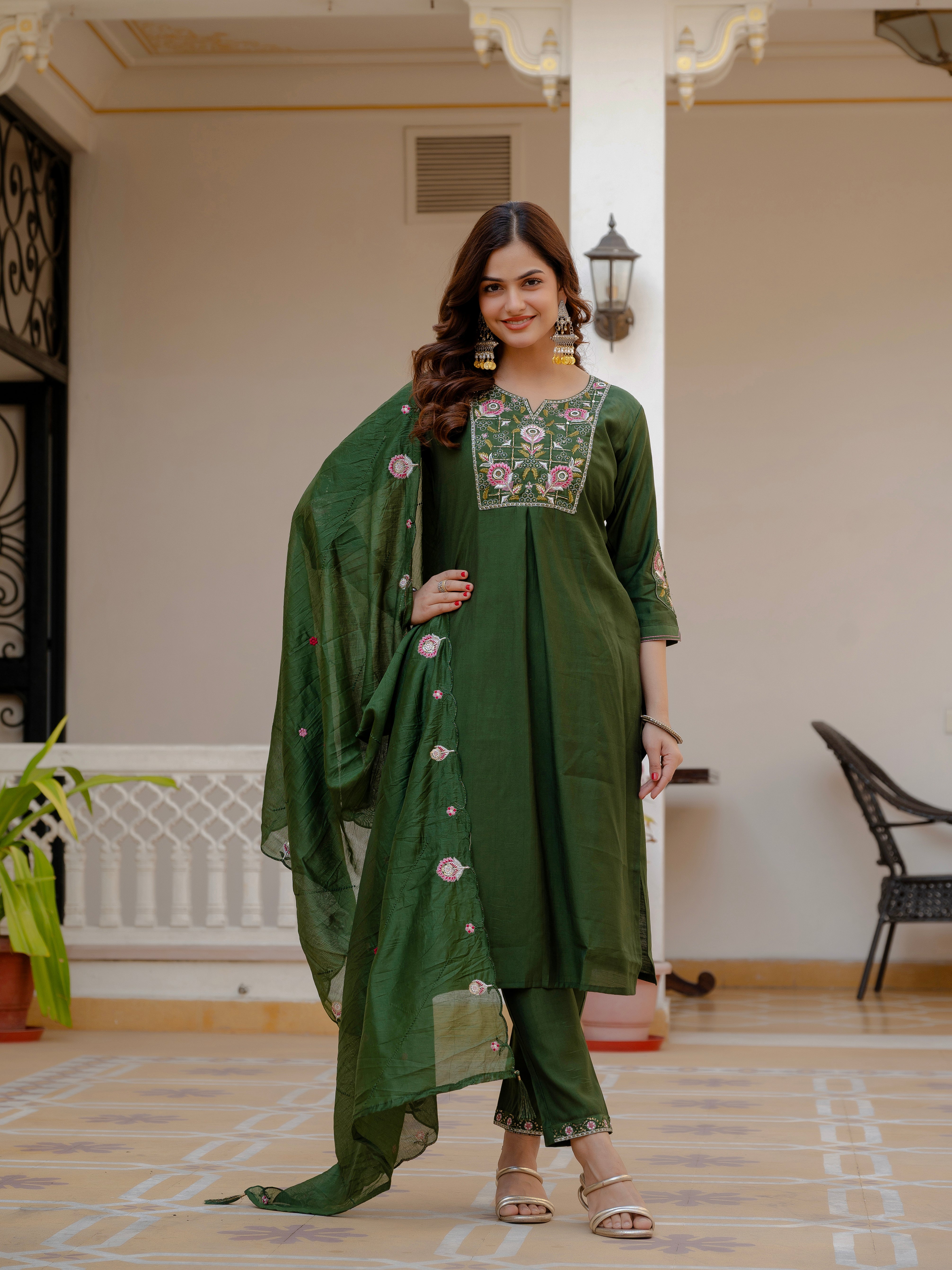 Hanch Pure Viscose Mango Silk Embroidered Straight Kurti Set – Green