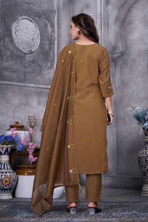 Hanch Roman Silk Embroidered Straight Kurti Set – Brown