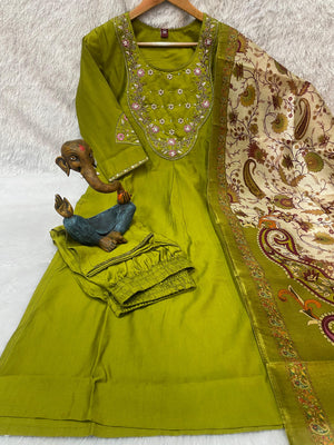 Hanch Premium Marina Silk Embroidered Straight Kurti Set – Parrot Green