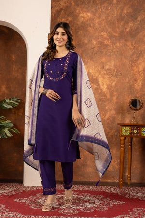 Hanch Marina Silk Embroidered Straight Kurti Set – Purple