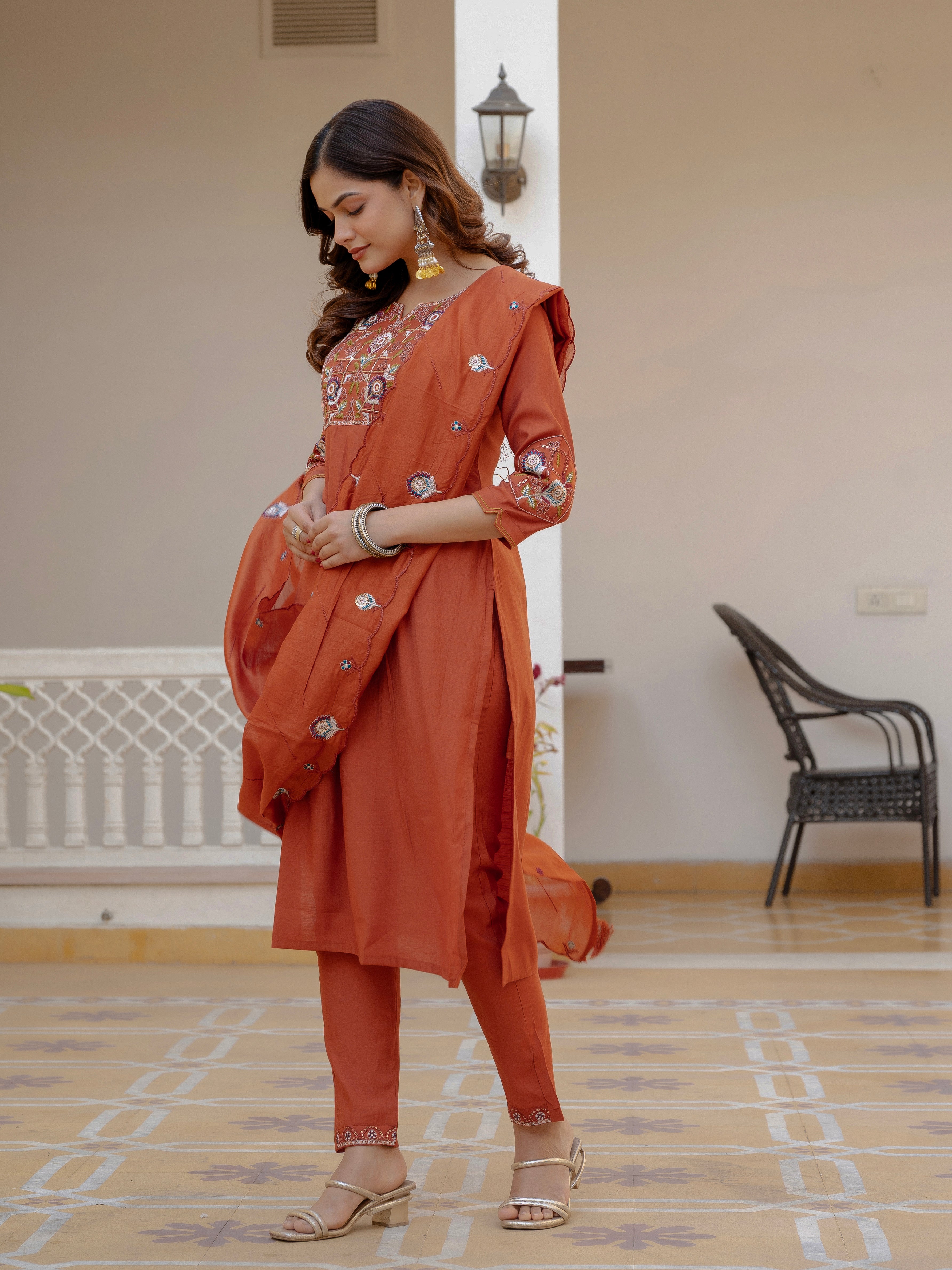 Hanch Pure Viscose Mango Silk Embroidered Straight Kurti Set – Rust