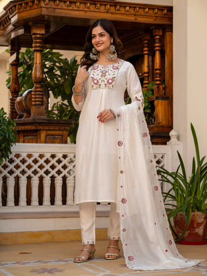 Hanch Pure Viscose Mango Silk Embroidered Straight Kurti Set – White