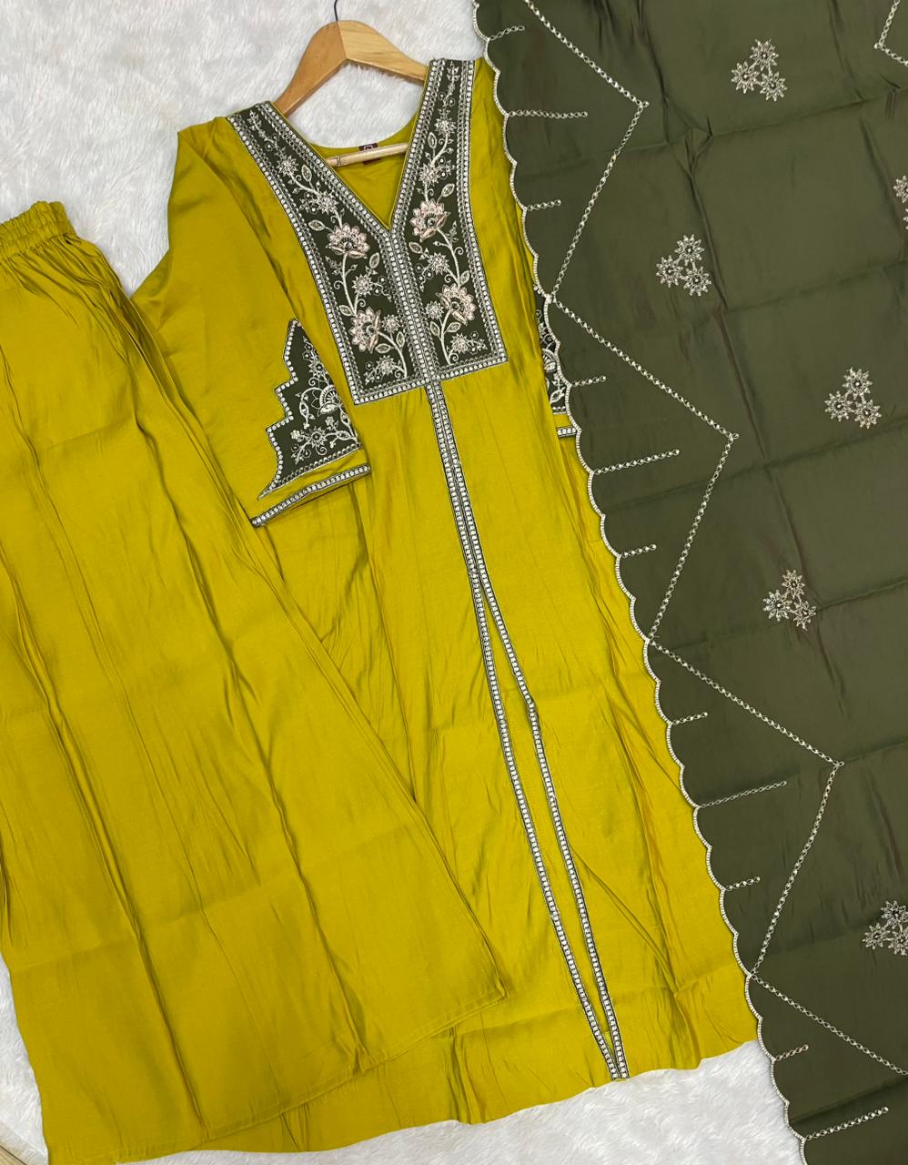 Hanch Roman Silk Embroidered Anarkali Kurti Set – Mustard