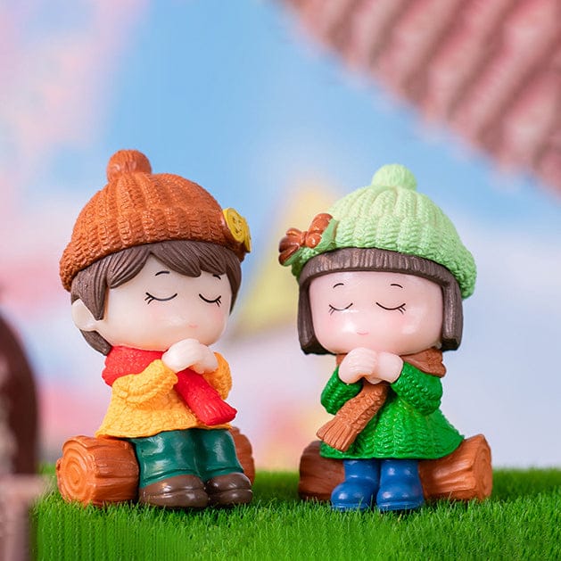 2Pcs Winter Couple Miniature Set