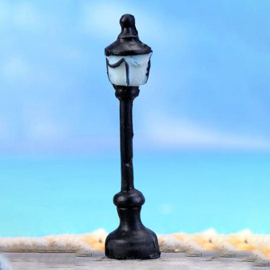 Single Bulb Light Blue Street Light
