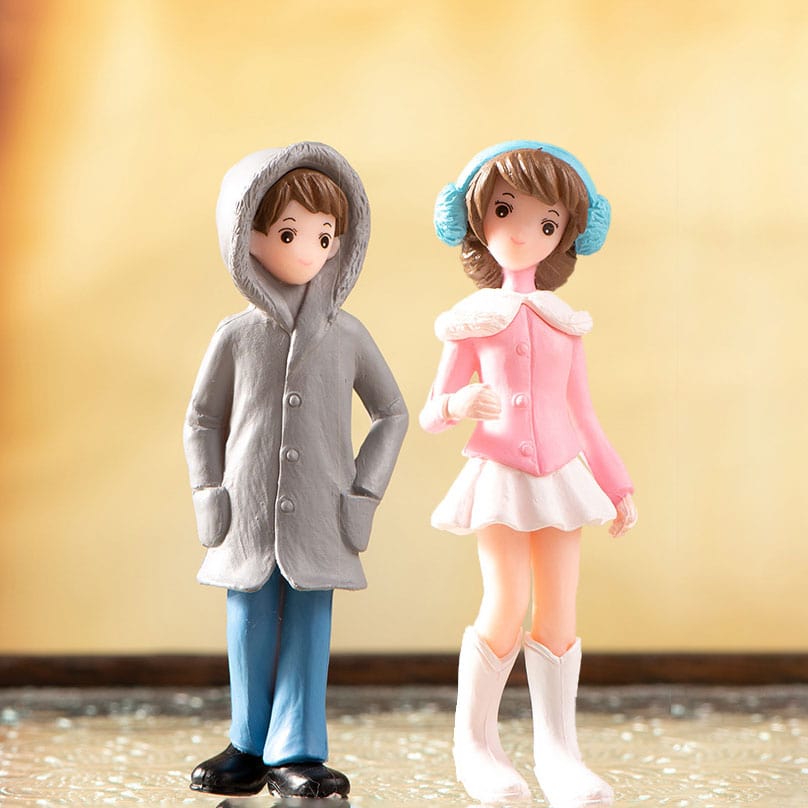 Arm Holding Couple