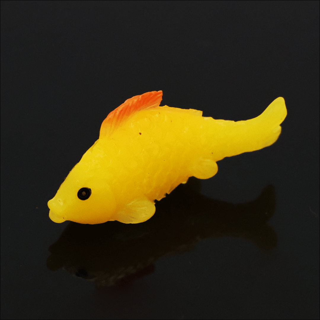 Gold Fish D02 Miniature