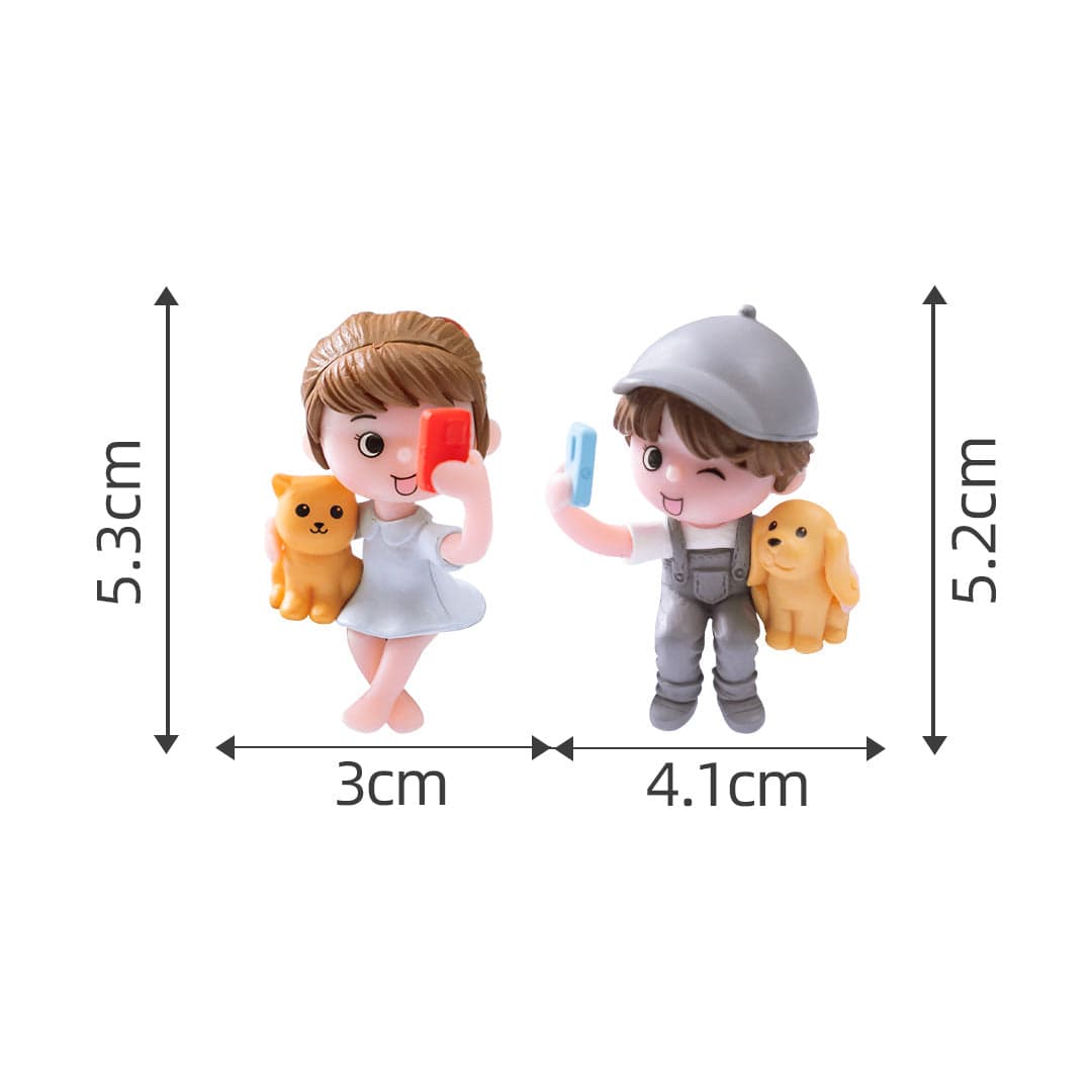 3Pcs Couple Taking Selfie With Their Pet Miniature