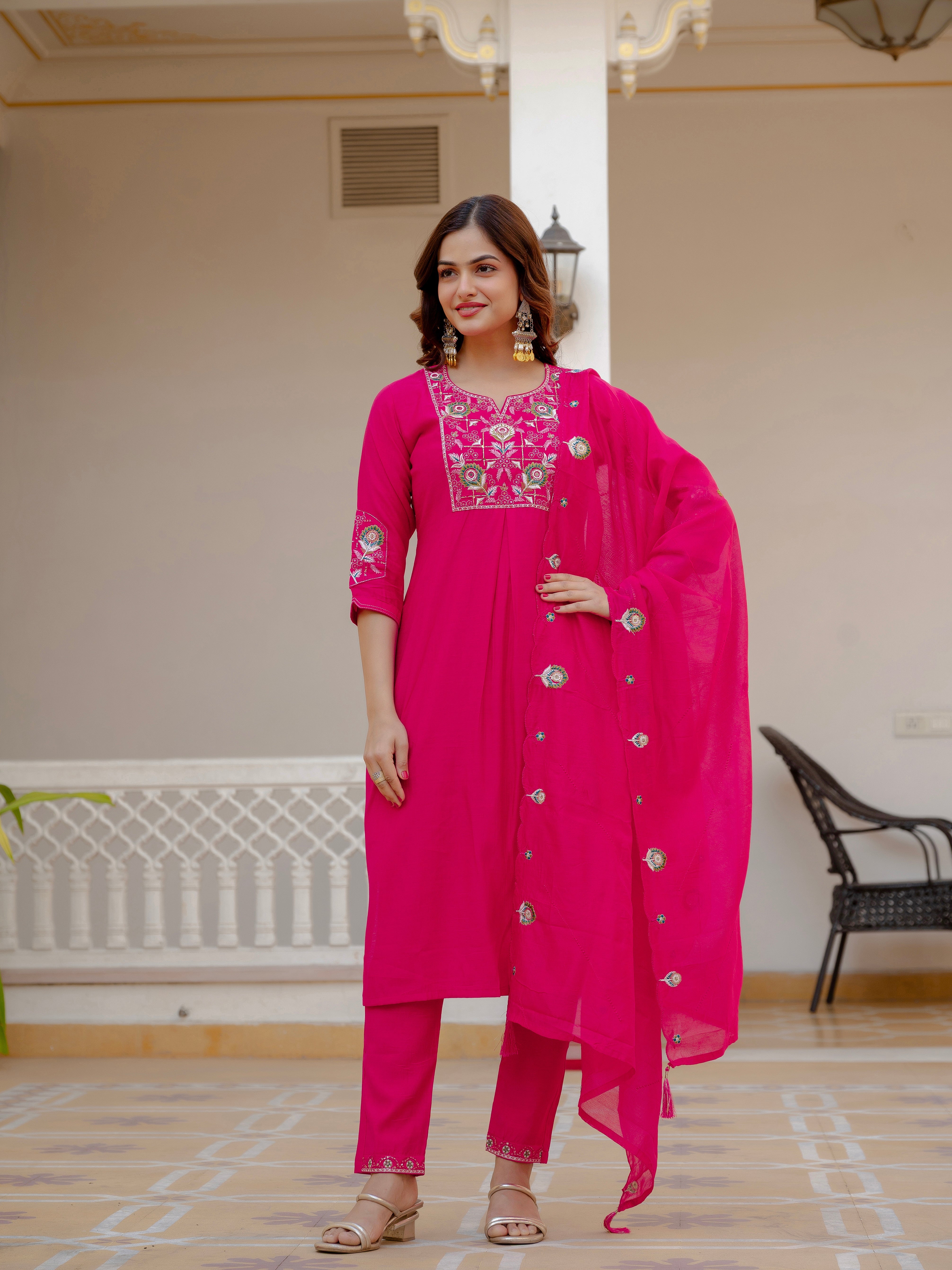 Hanch Pure Viscose Mango Silk Embroidered Straight Kurti Set – Pink