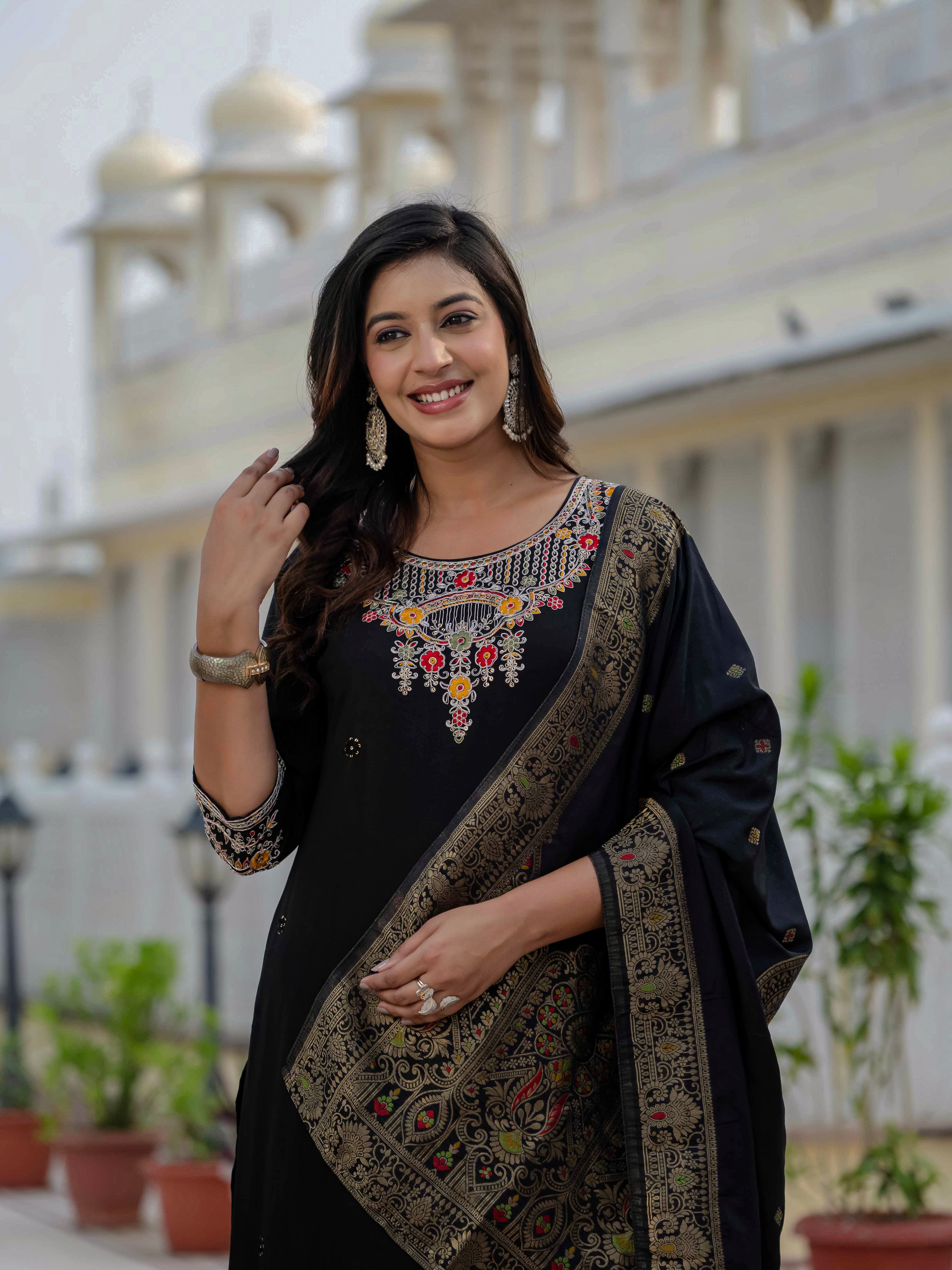 Hanch Premium Roman Silk Embroidered Straight Kurti Set – Black