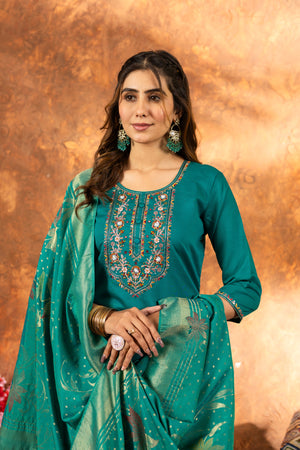 Hanch Marina Silk Embroidered Straight Kurti Set – Rama Green