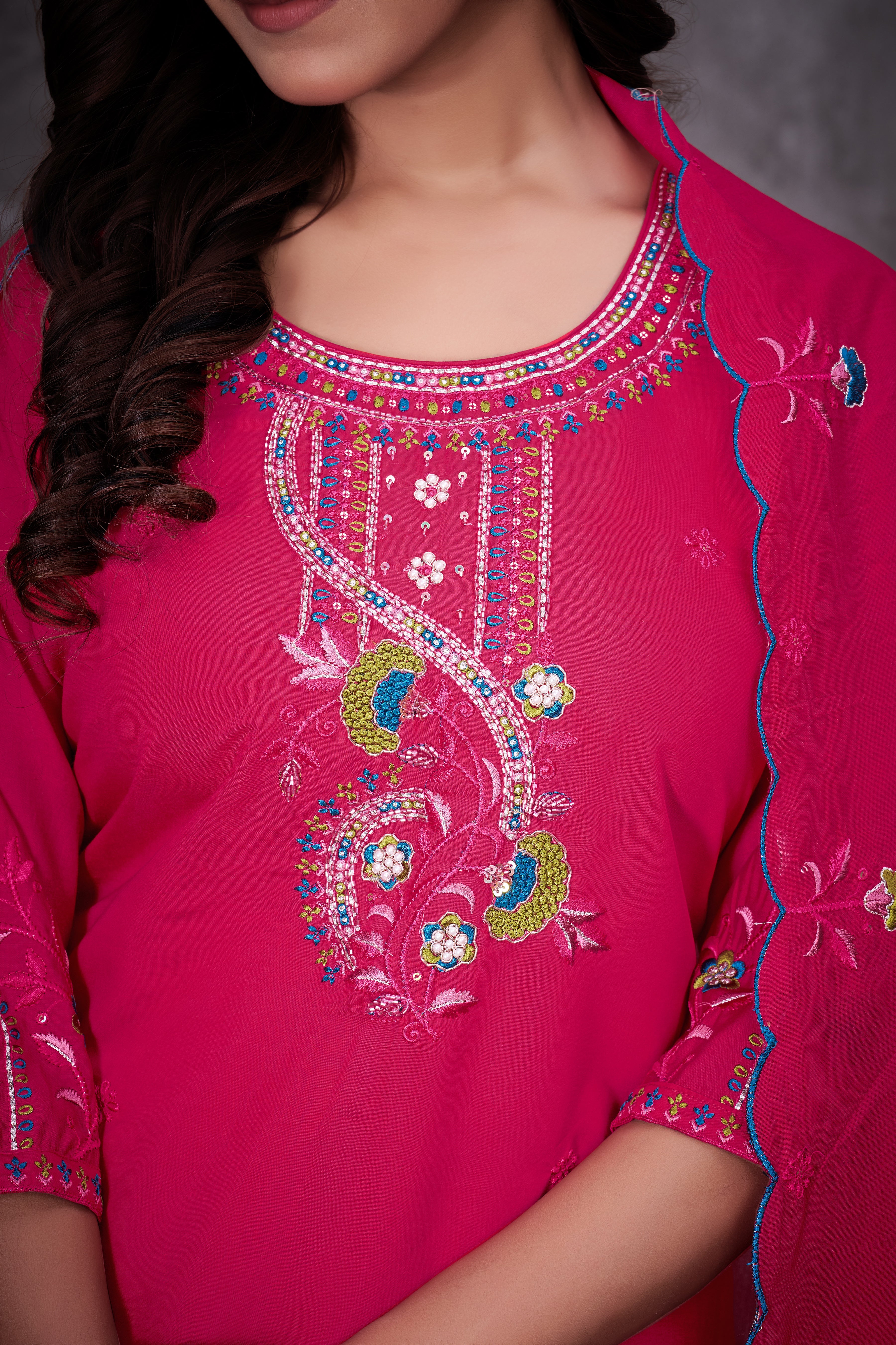 Hanch Roman Silk Embroidered Straight Kurti Set – Red