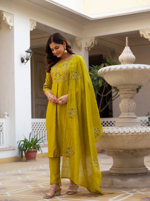Hanch Pure Viscose Mango Silk Embroidered Straight Kurti Set – Yellow