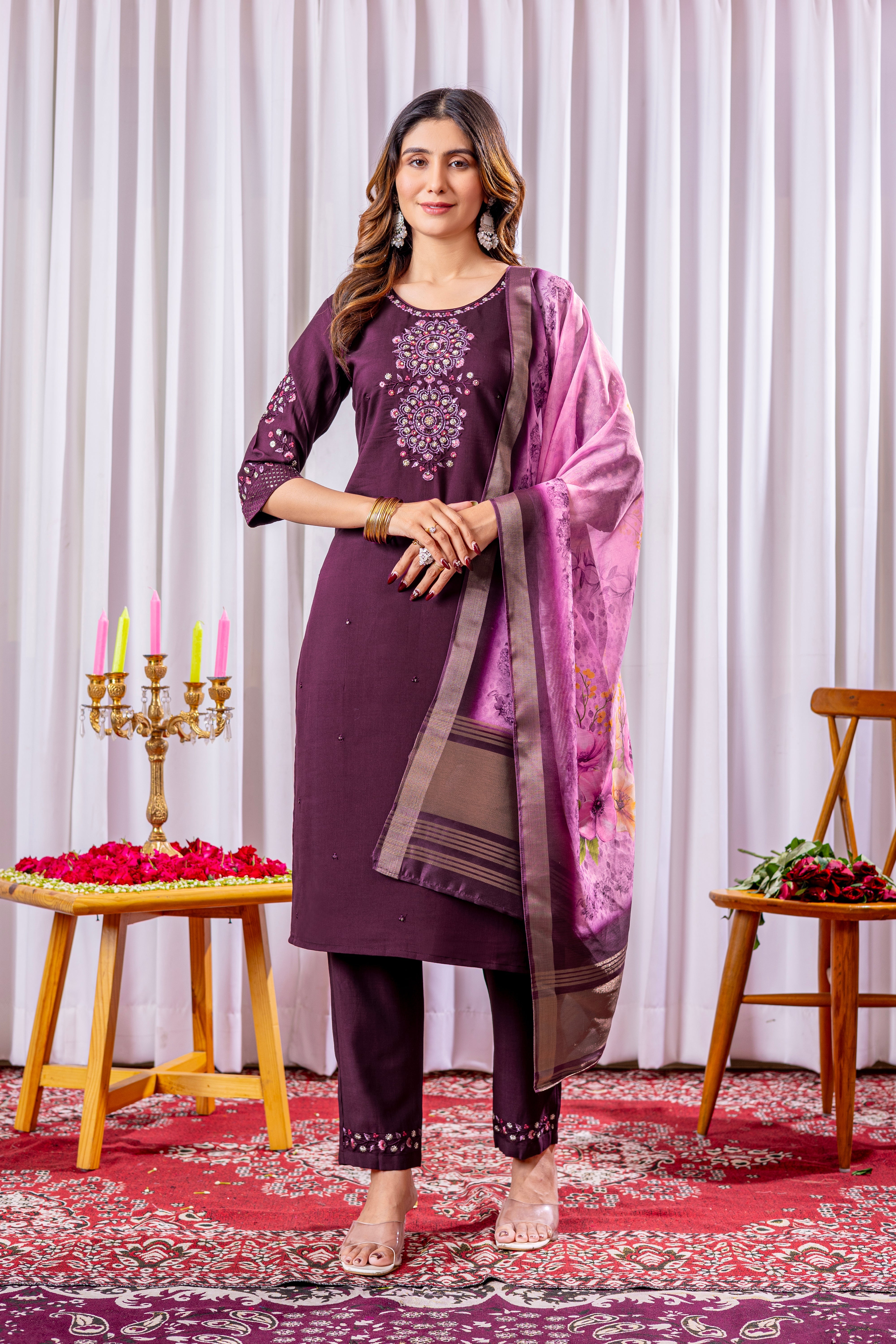 Hanch Viscose Silk Embroidered Straight Kurti Set – Wine