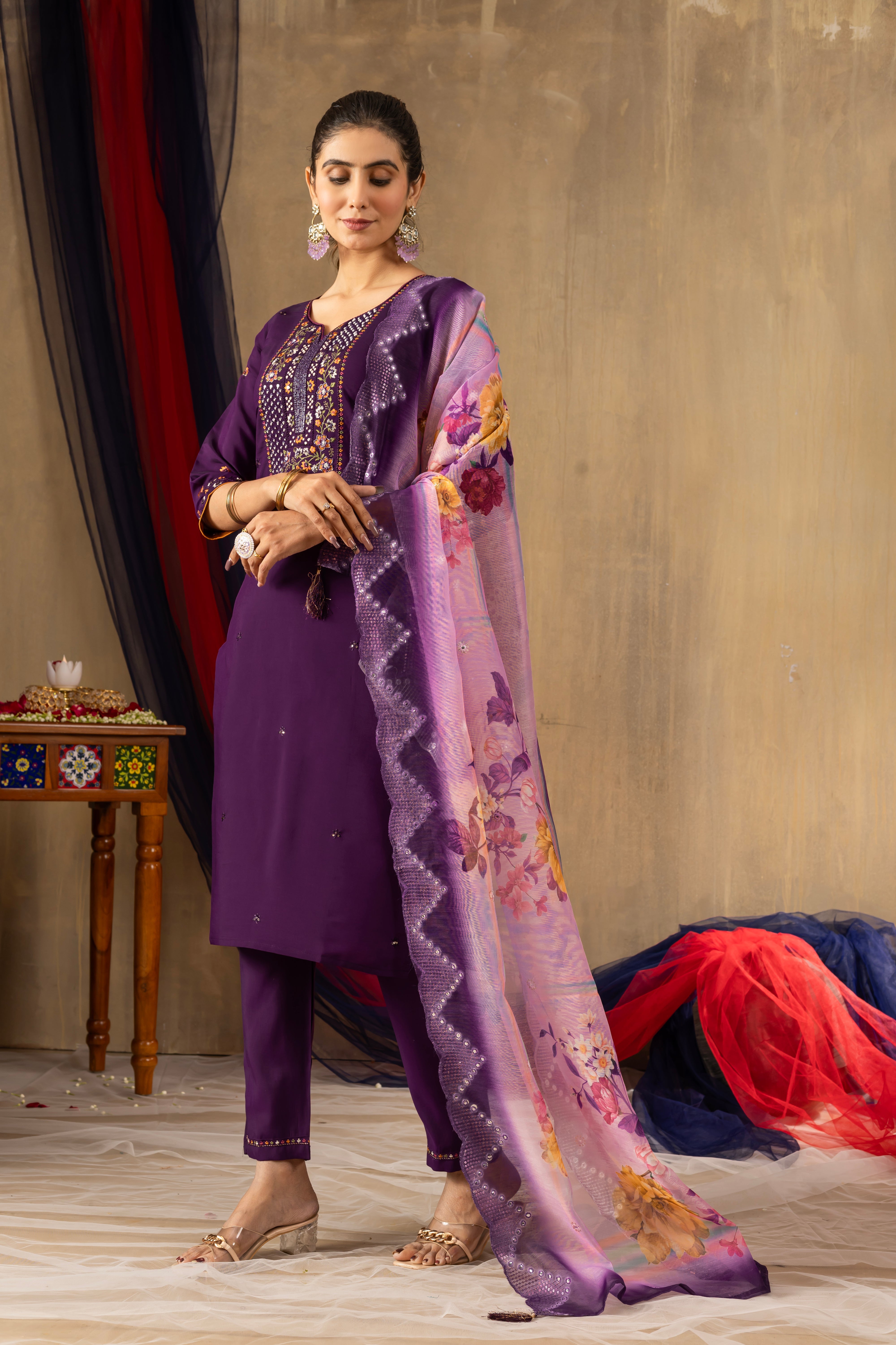 Hanch Roman Silk Embroidered Straight Kurti Set – Purple