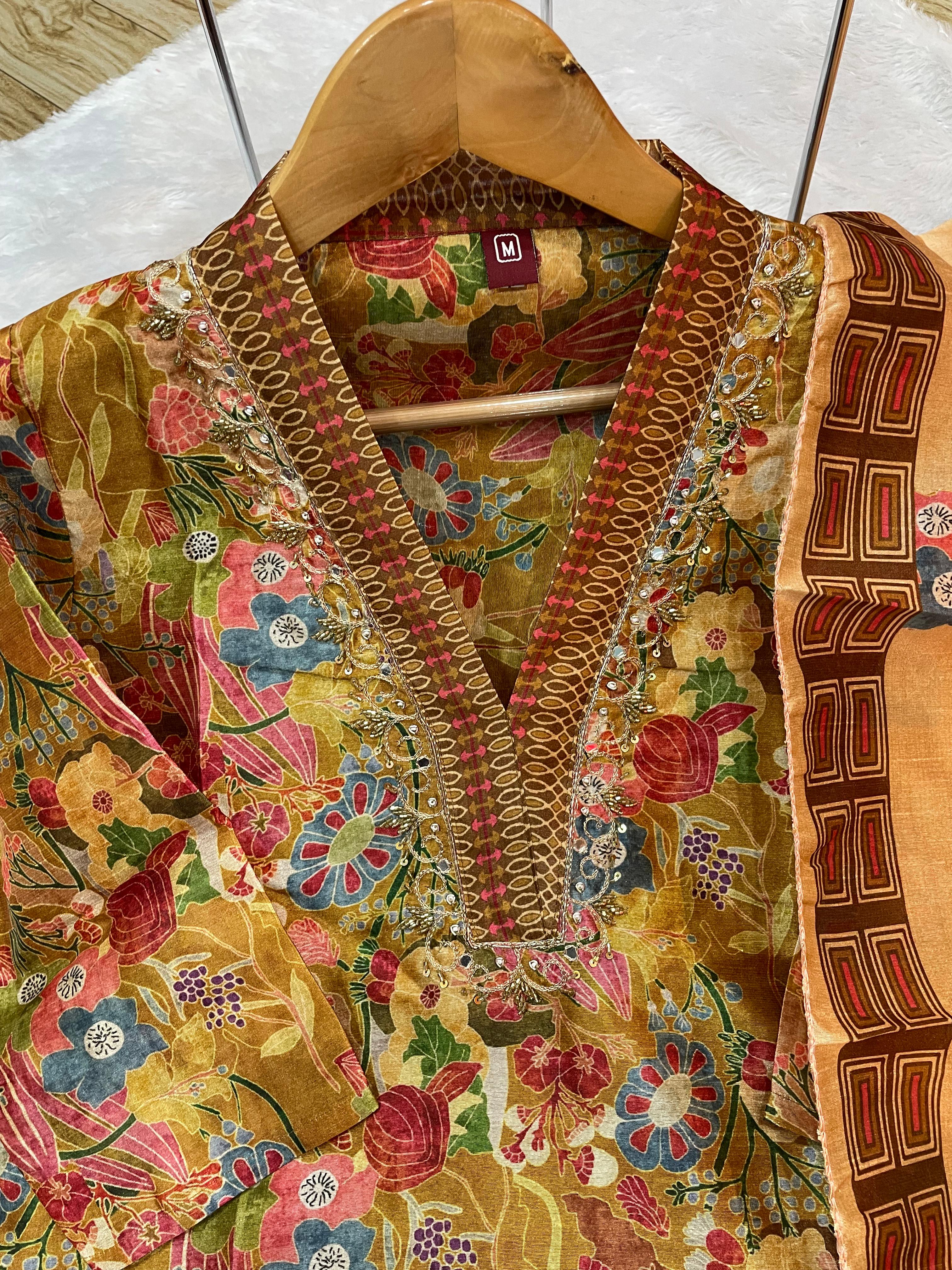 Hanch Zarna Silk Embroidered Straight Kurti Set – Cocoa Brown
