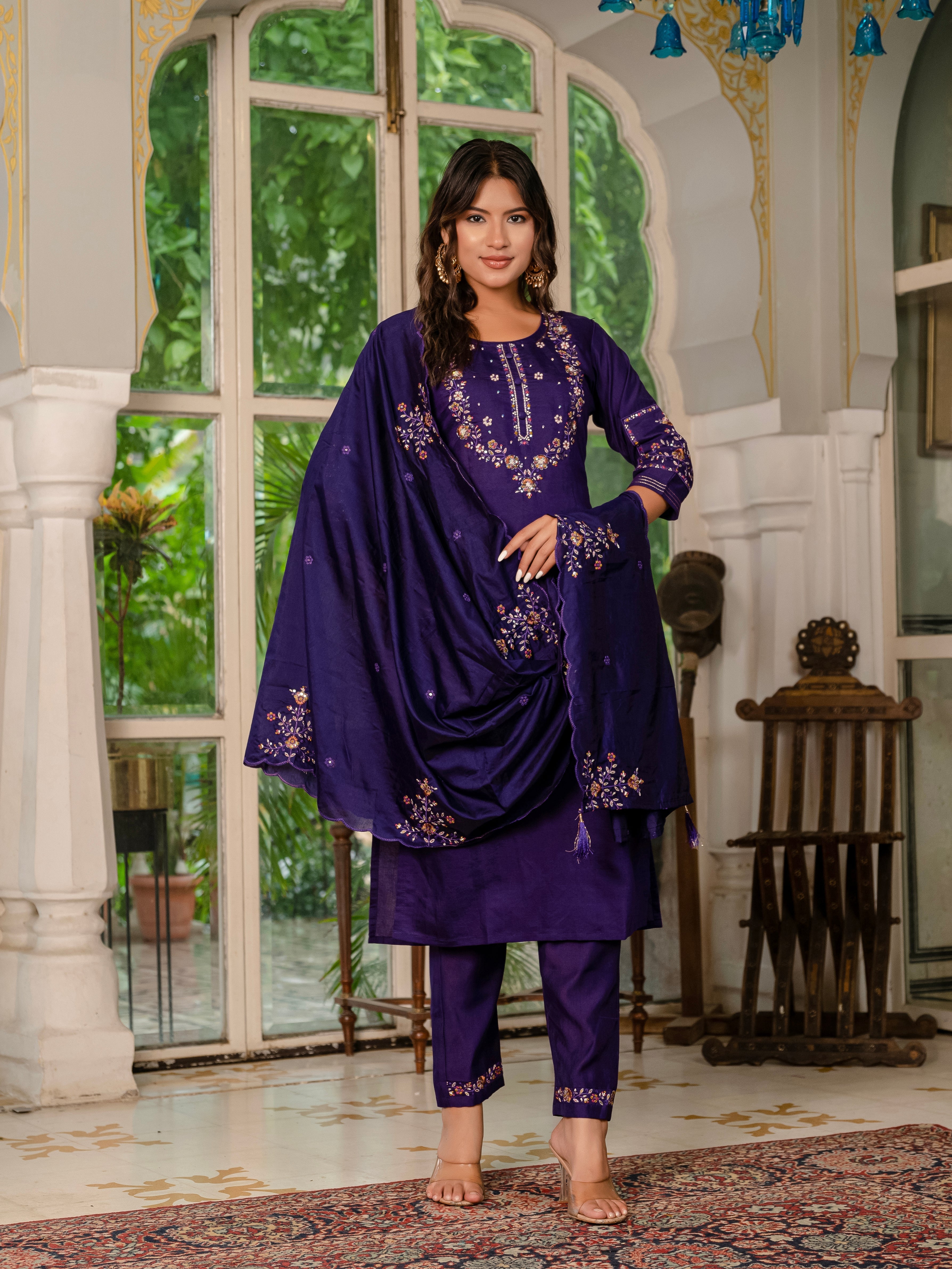 Hanch Marina Silk Embroidered Straight Kurti Set – Violet