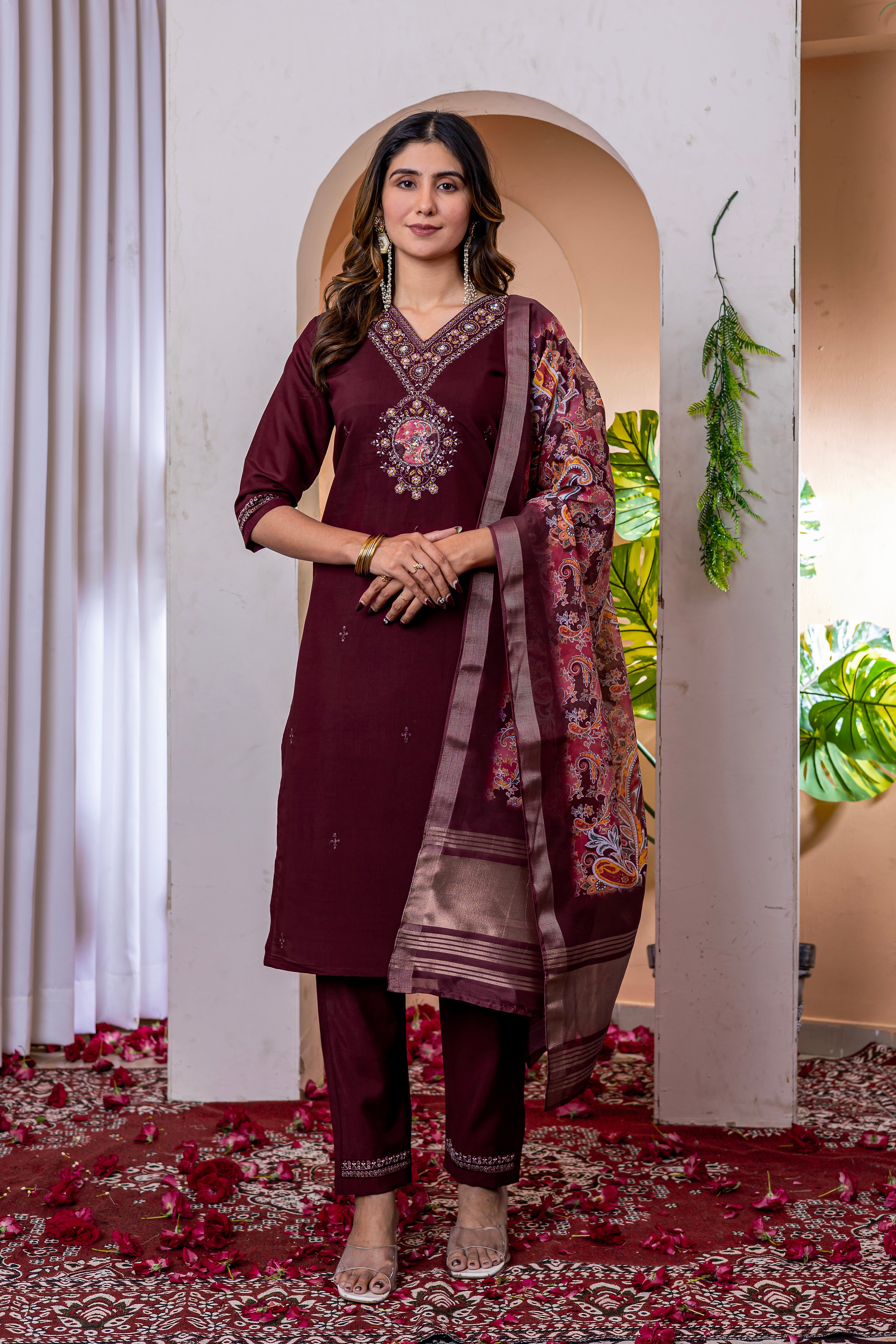 Hanch Marina Viscose Silk Embroidered Straight Kurti Set – Wine