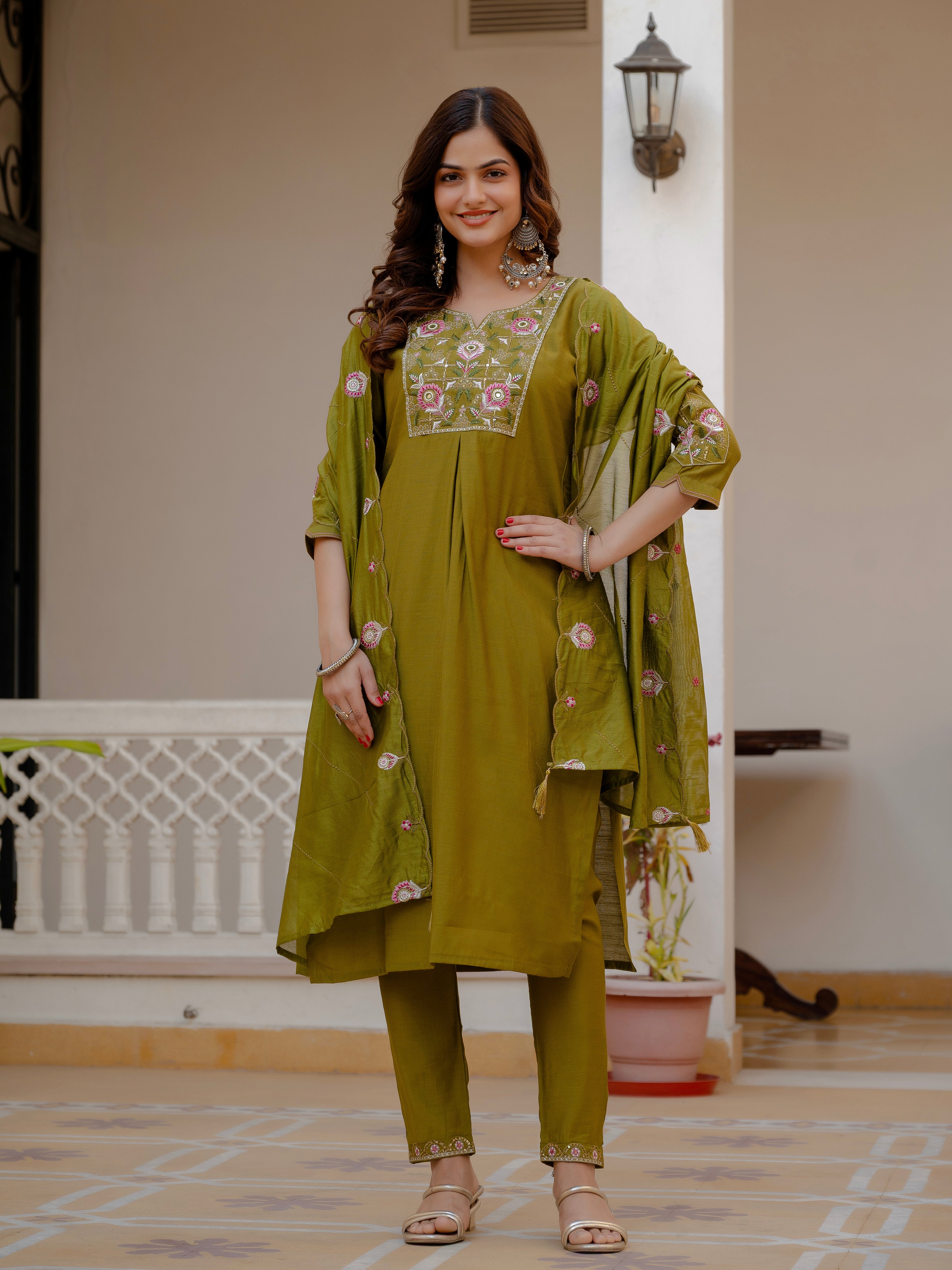 Hanch Pure Viscose Mango Silk Embroidered Straight Kurti Set – Mahendi Green