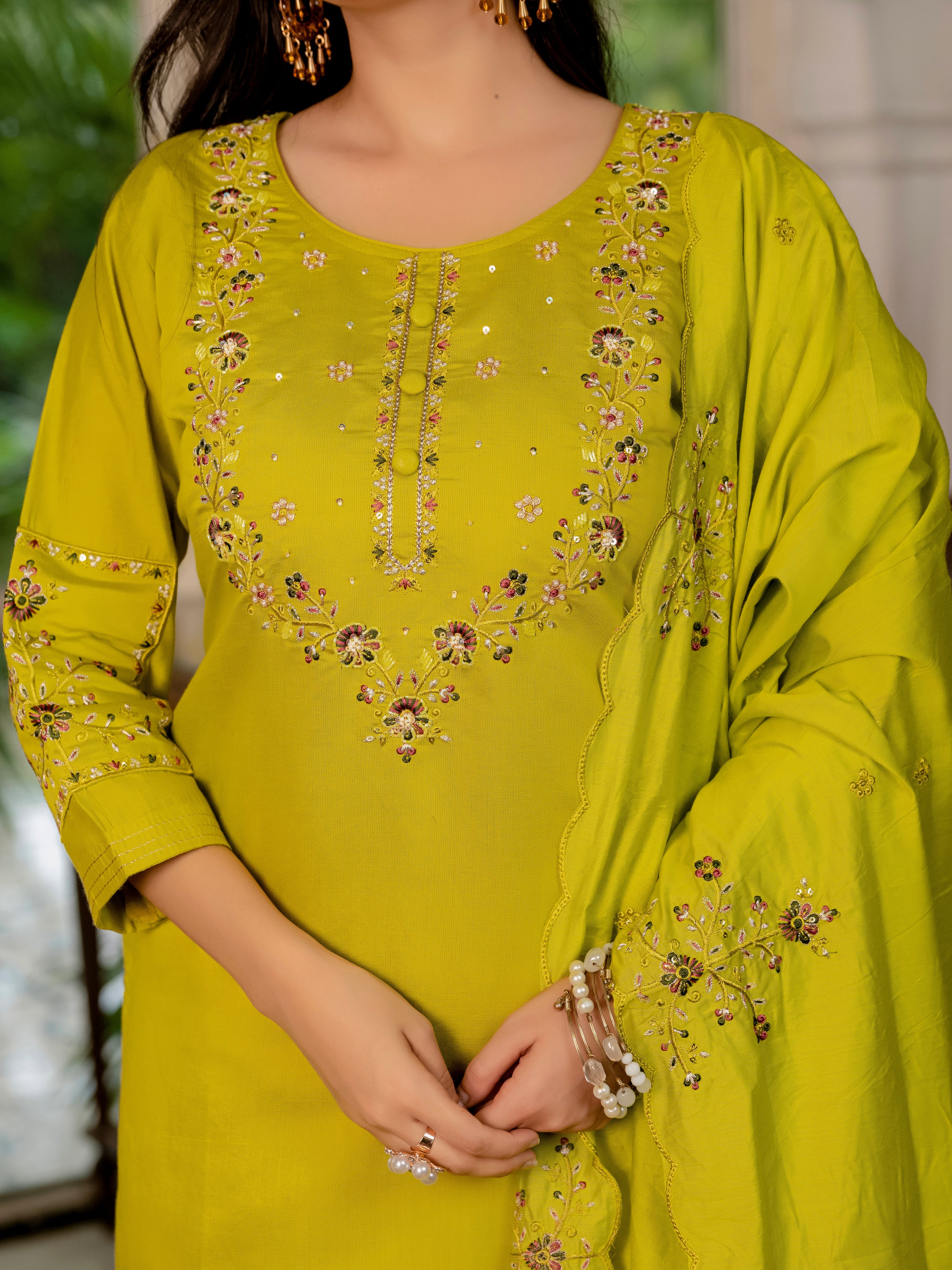 Hanch Marina Silk Embroidered Straight Kurti Set – Mustard Yellow