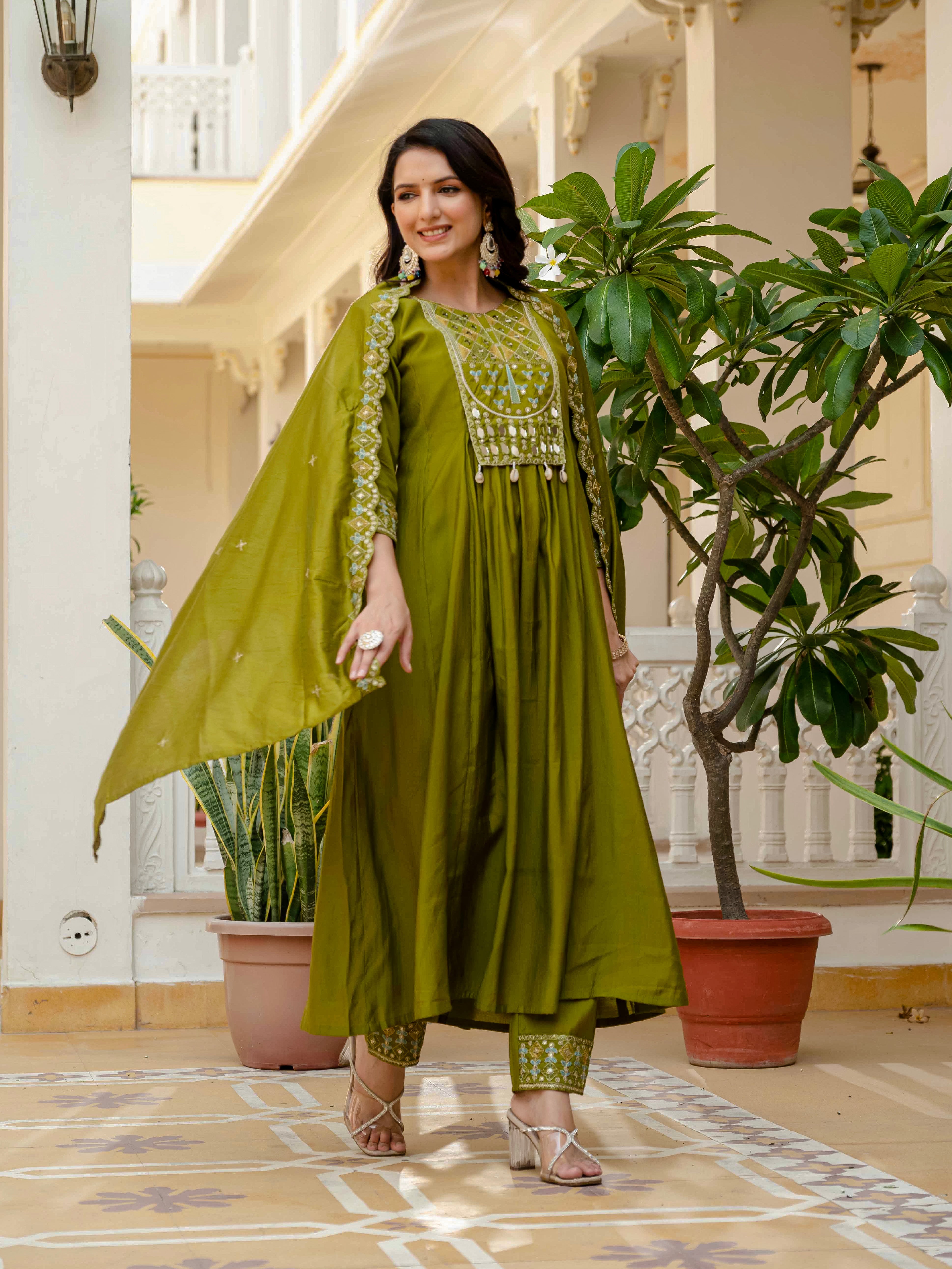 Hanch Viscose Roman Silk Embroidered Anarkali Kurti Set – Mahendi