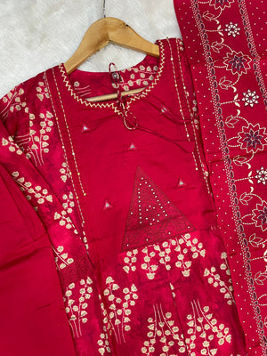 Hanch Pure Cotton Embroidered Straight Kurti Set – Red