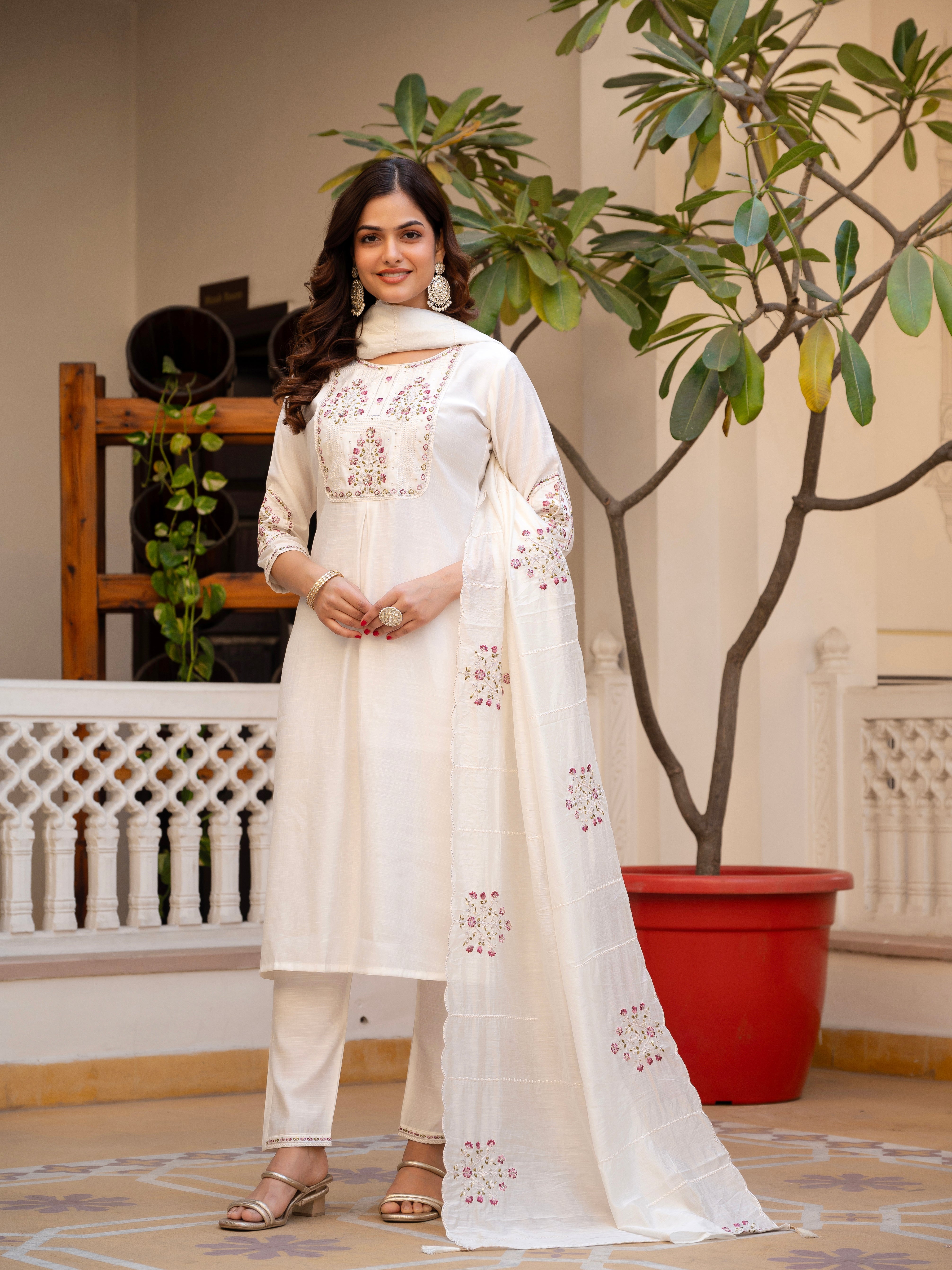 Hanch Pure Viscose Mango Silk Embroidered Straight Kurti Set – White