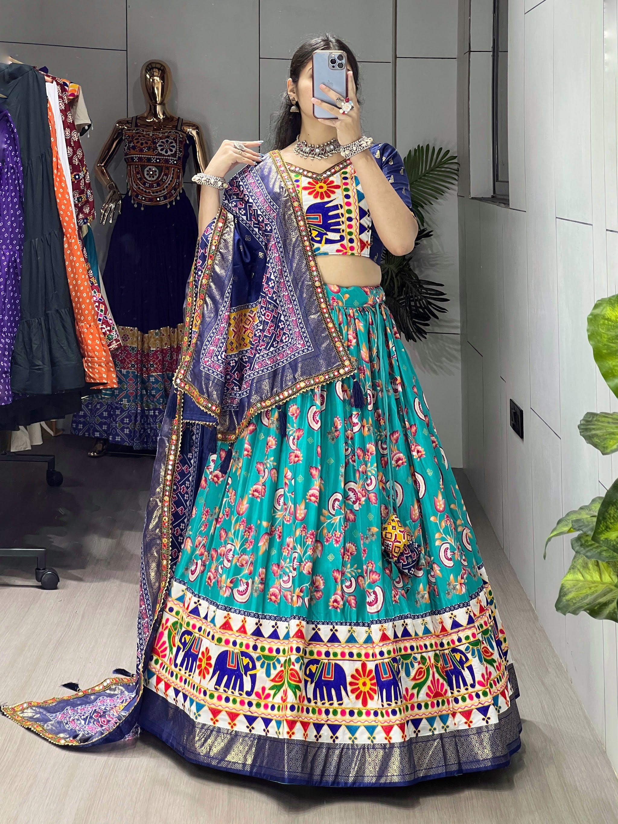Navratri Firozi Floral Dola Lehenga Set - Blouse Unstitched