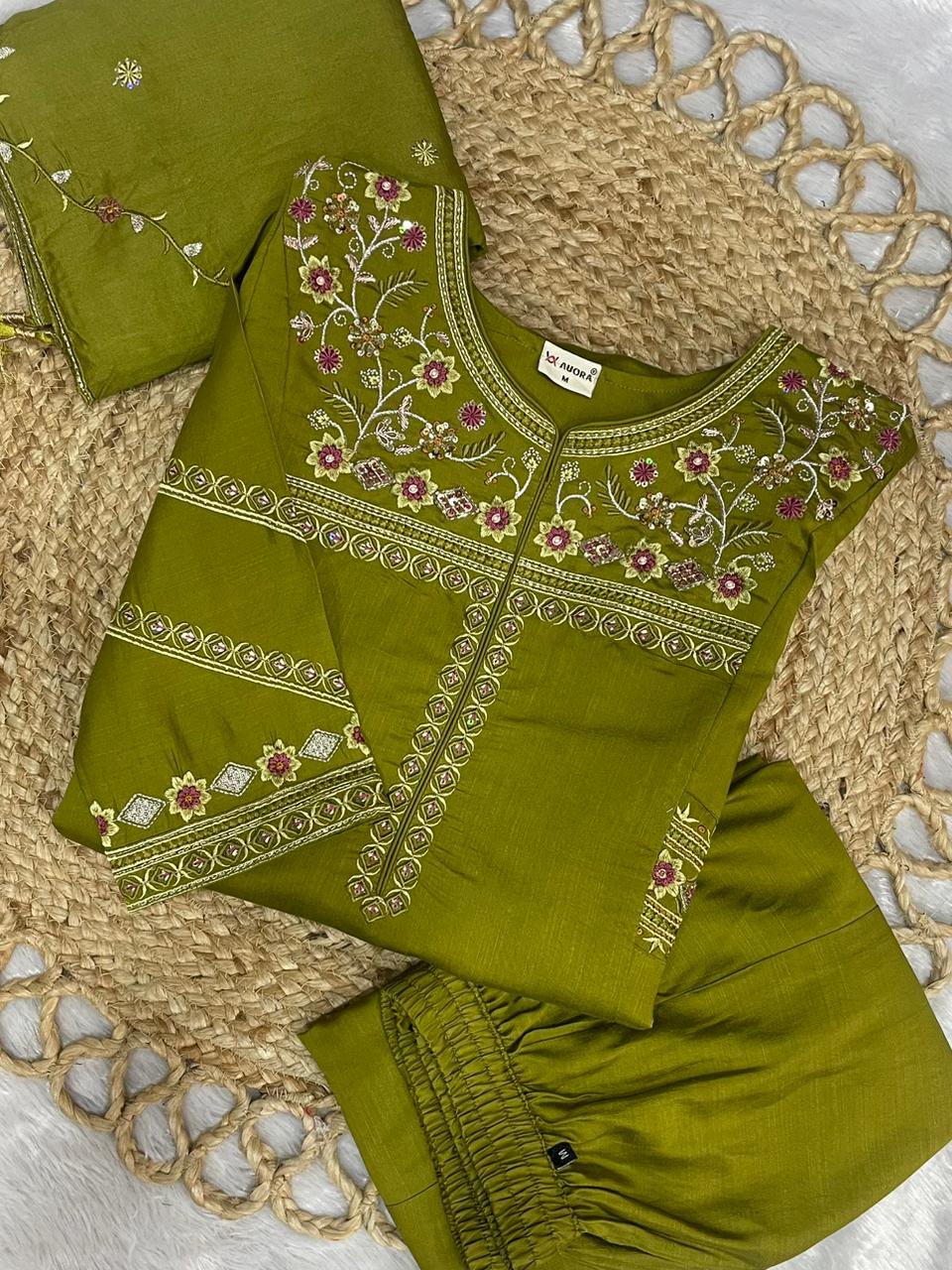 Hanch Viscose Mango Silk Embroidered Anarkali Kurti Set – Mahendi Green