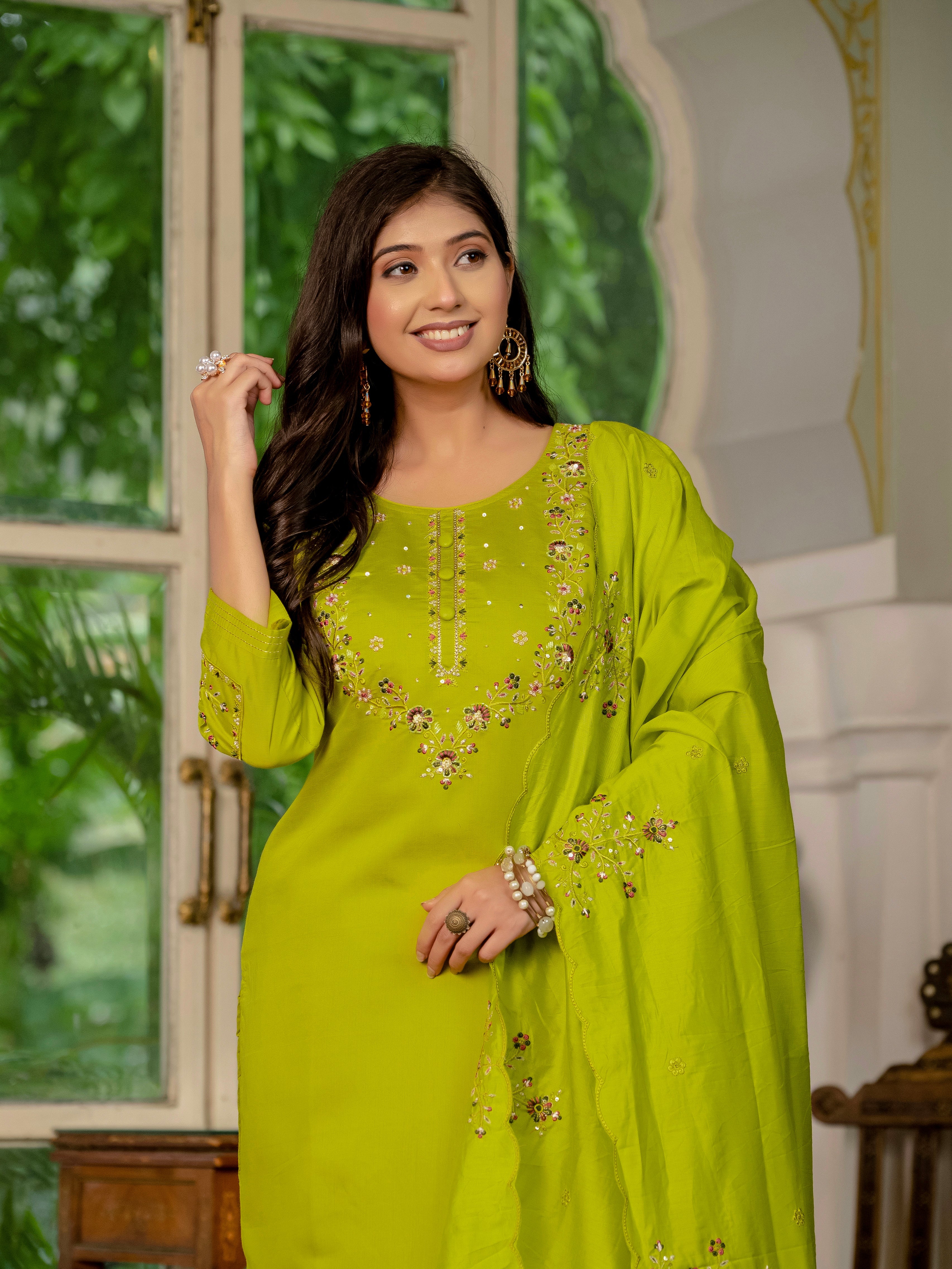 Hanch Marina Silk Embroidered Straight Kurti Set – Parrot Green