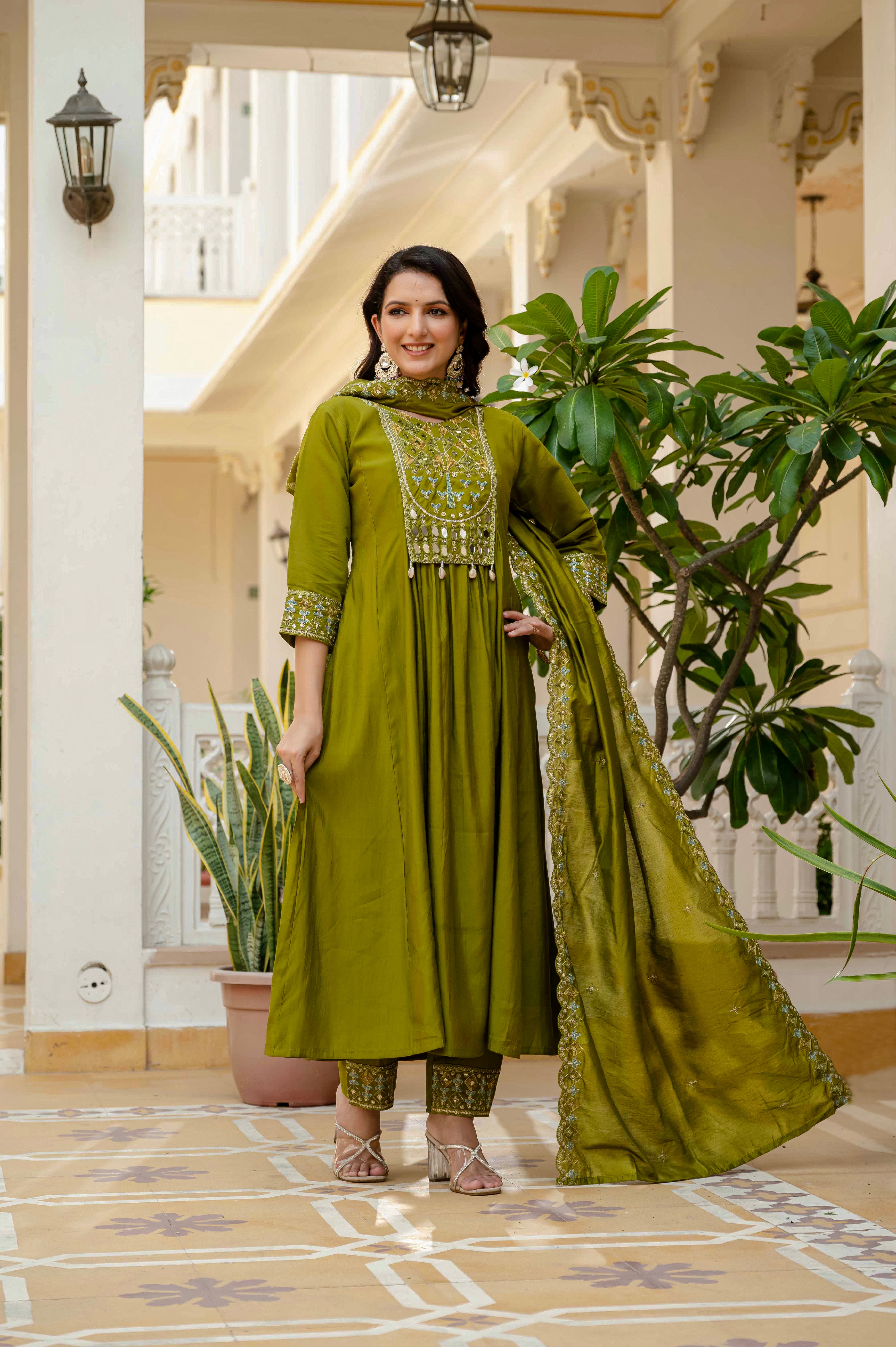 Hanch Viscose Roman Silk Embroidered Anarkali Kurti Set – Mahendi
