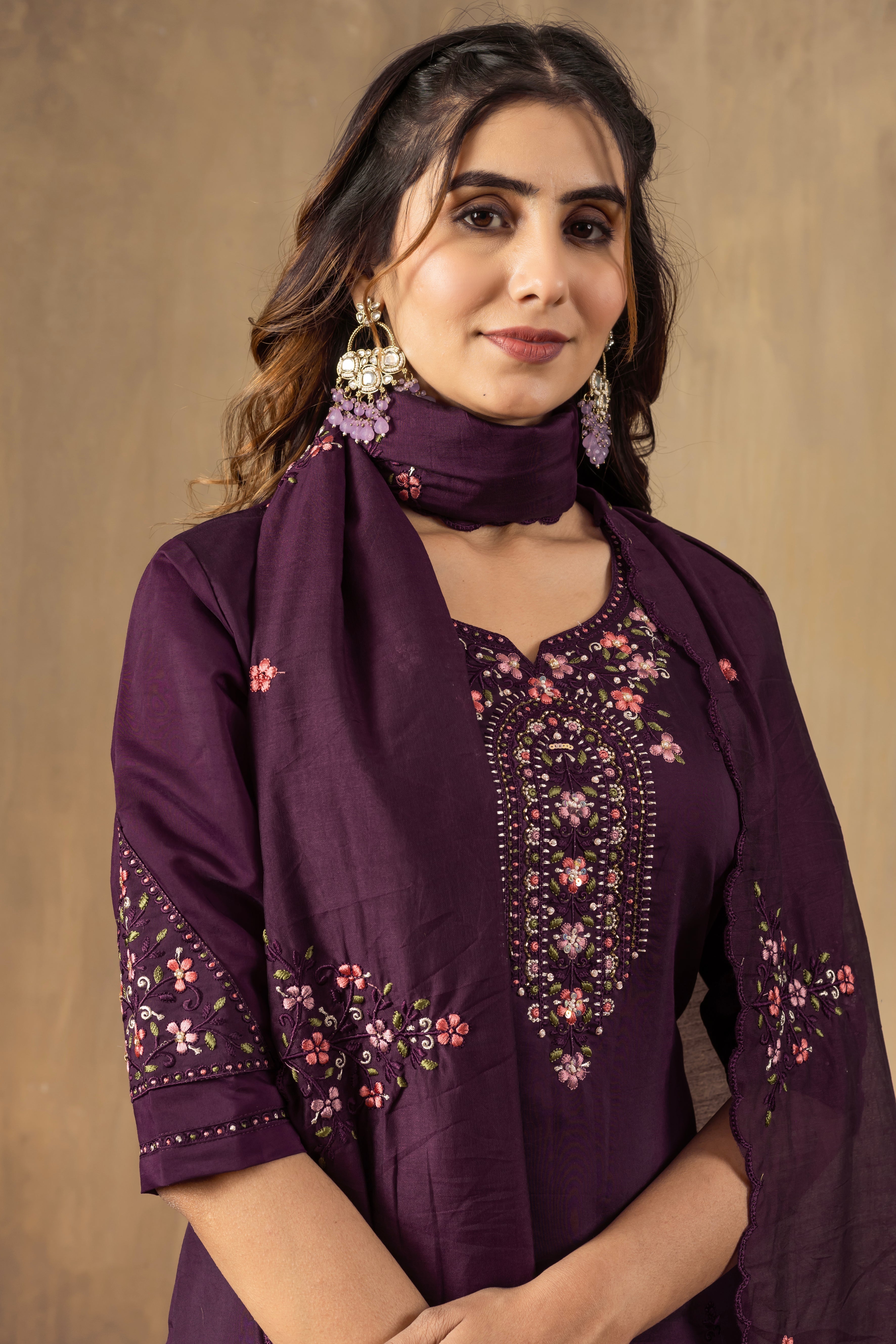 Hanch Roman Silk Embroidered Straight Kurti Set – Wine