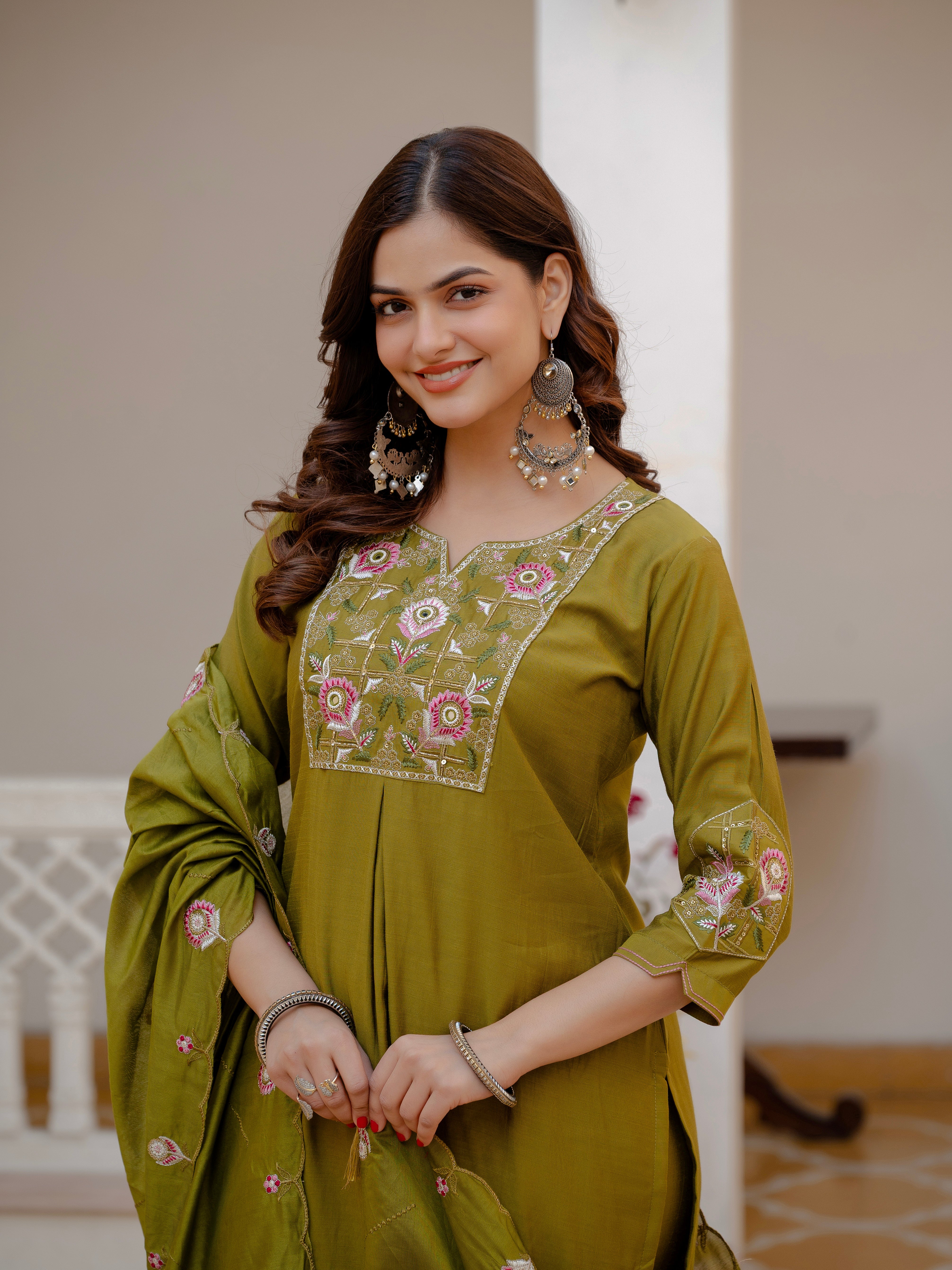 Hanch Pure Viscose Mango Silk Embroidered Straight Kurti Set – Mahendi Green