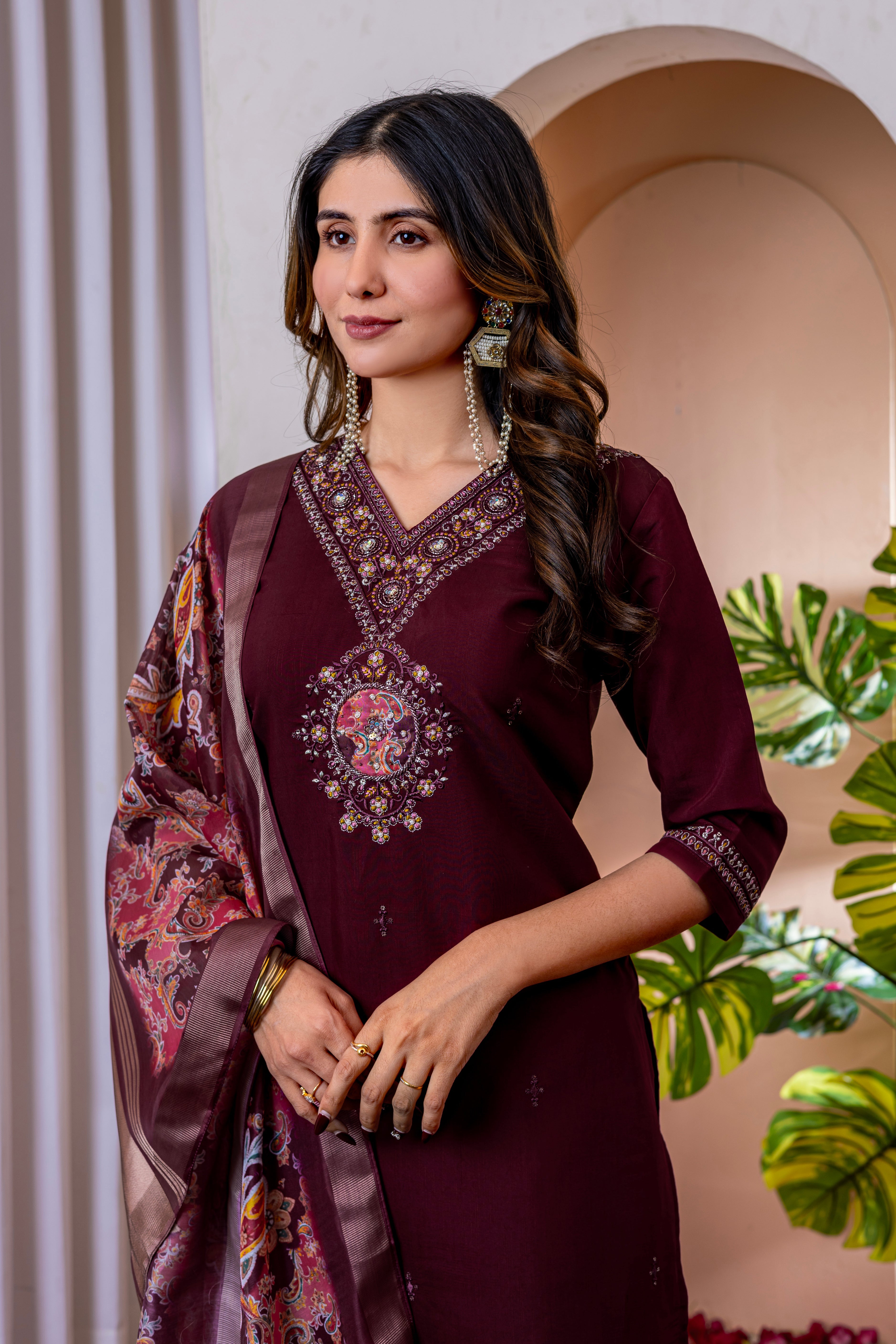 Hanch Marina Viscose Silk Embroidered Straight Kurti Set – Wine